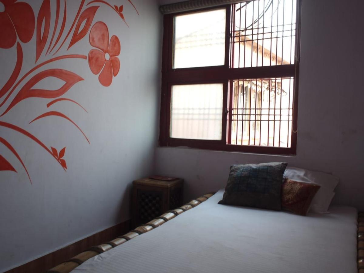 Shri Guest House Varanasi Eksteriør billede