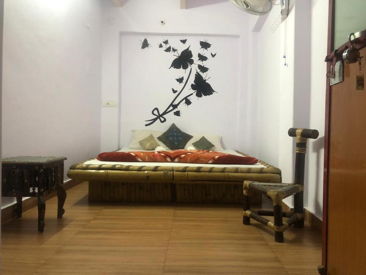 Shri Guest House Varanasi Eksteriør billede