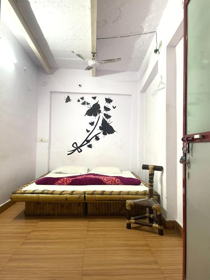 Shri Guest House Varanasi Eksteriør billede