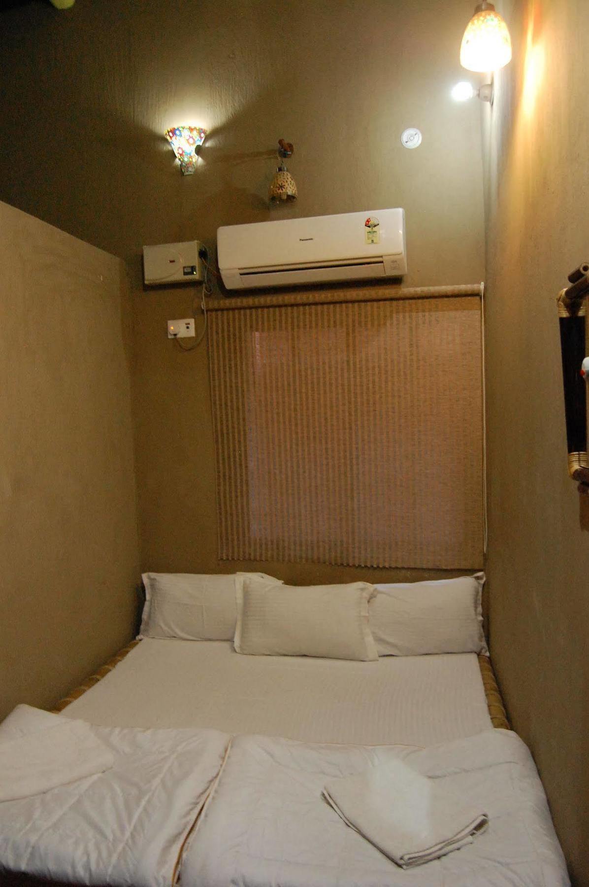 Shri Guest House Varanasi Eksteriør billede